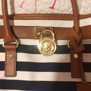 MICHAEL KORS BAG